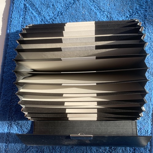 Raccoglitore pelle 17 - in,